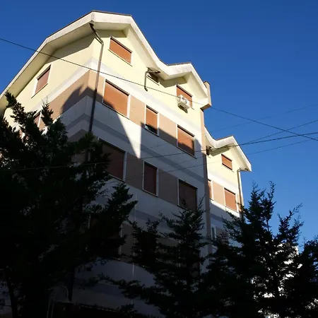 Giardin Seaside Retreat * Голем